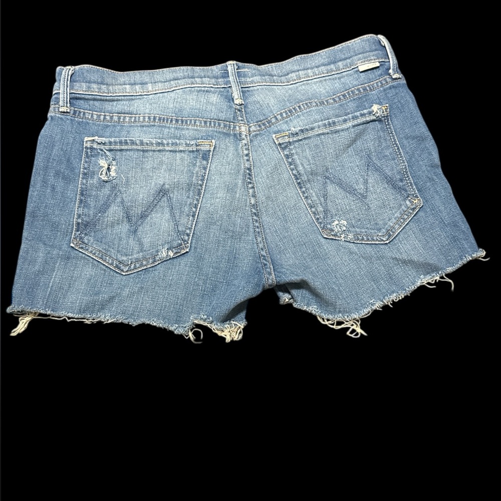 MOTHER “the dropout” Distressed Denim Women Shorts size 8. - Picture 3 of 5